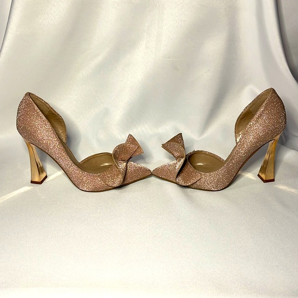 BETSEY JOHNSON ROSE GOLD HEELS ✨✨✨ - Picture 9 of 12